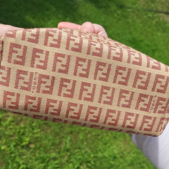 VINTAGE FENDI BAG - Picture 3 of 7